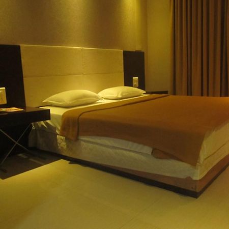 Hotel Blue Lagoon Daman Dış mekan fotoğraf