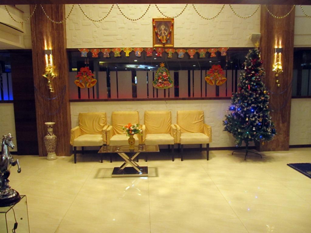 Hotel Blue Lagoon Daman Dış mekan fotoğraf