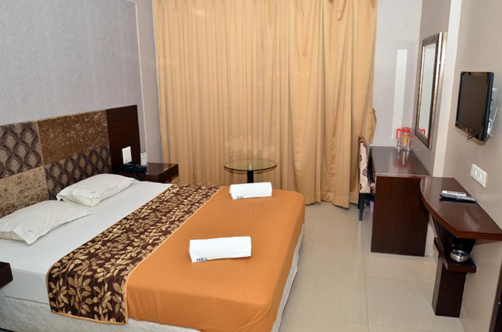 Hotel Blue Lagoon Daman Oda fotoğraf