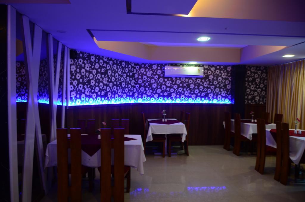 Hotel Blue Lagoon Daman Dış mekan fotoğraf